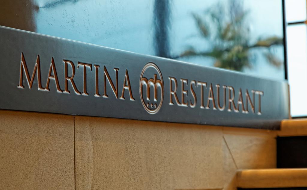 Hotel Martina Żnin 外观 照片